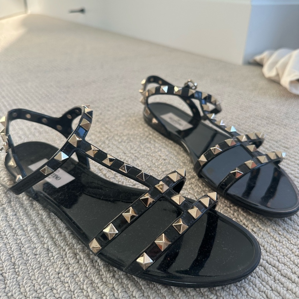 Valentino Black Rockstud Sandals Edgy Chic